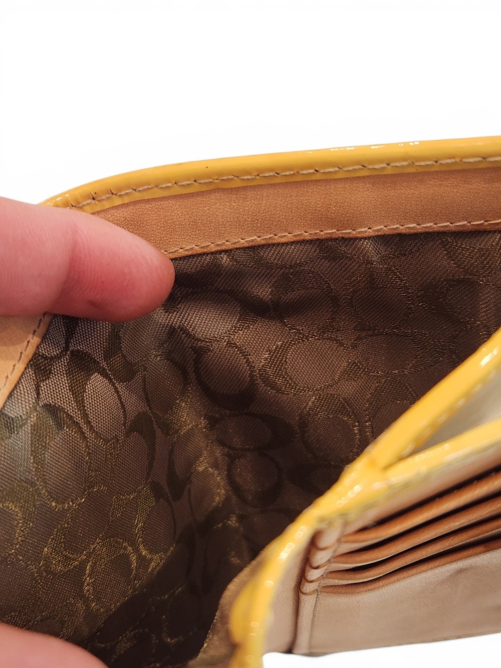 Coach Soft White and Mustard Yellow Leather Trifold Wallet With Coin Zipper - Picture 8 of 9